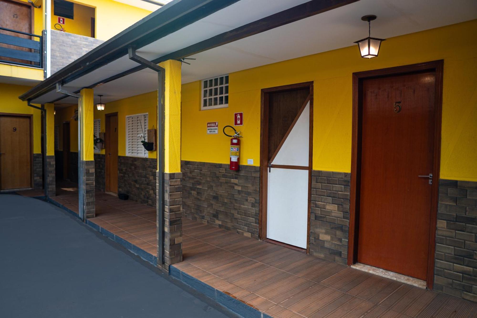 Hotel Nixon Proximo, Rodoviaria, Prefeitura E A Matriz Central Itaí Esterno foto