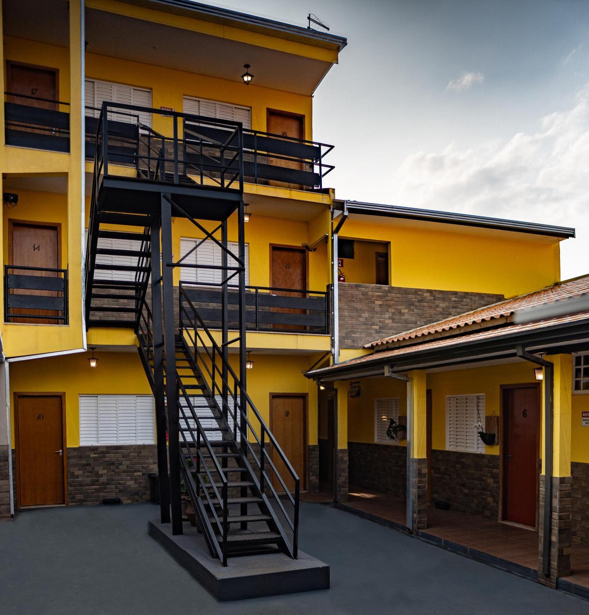 Hotel Nixon Proximo, Rodoviaria, Prefeitura E A Matriz Central Itaí Esterno foto
